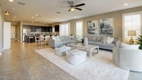 17200 7th Ln, Phoenix, AZ 85023-2669