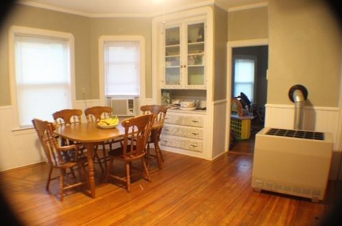 563 Whipple St, Fall River MA 02724-3433 exterior