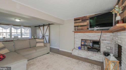 23 Lauderdale Rd, West Deptford NJ 08096-3938 exterior