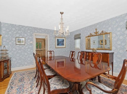 77 Montrose St, Newton MA 02458-2718 exterior