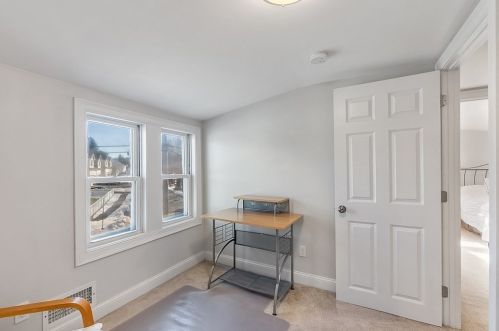 6 Idalla Rd, Worcester MA 01606-1043 exterior