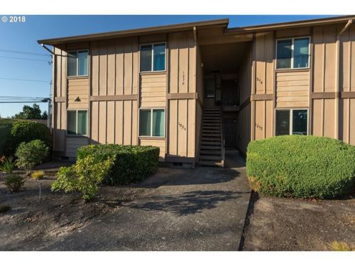 1228 27th St, Mcminnville OR  97128-2304 exterior