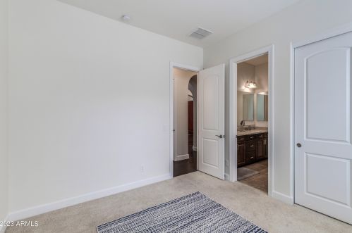 2923 Constance Way, Phoenix AZ 85042-7224 exterior