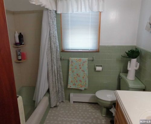 133 Belgrove Dr, Kearny NJ 07032-1505 exterior