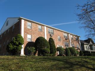 180 Nesmith St, Lowell MA  01852-2859 exterior