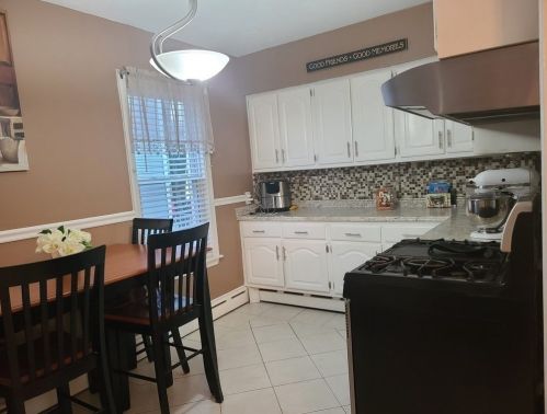 145 Armour St, New Bedford MA 02740-2405 exterior