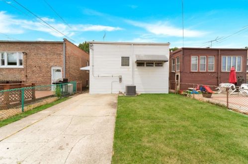 2227 East Ave, Forest View IL  60402-2433 exterior