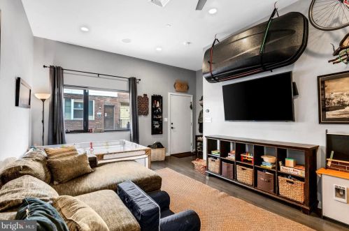 1803 Bancroft St, Philadelphia PA  19145-2206 exterior