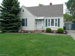 755 258th St, Cleveland, OH 44132-2211