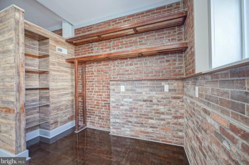 1815 20 St, Philadelphia PA 19145-2048 exterior