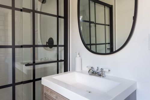 249 Ridgevale Rd, Chatham MA 02633-1074 exterior