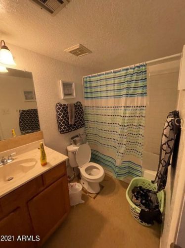 2725 Beck Ln, Phoenix AZ 85032-4255 exterior