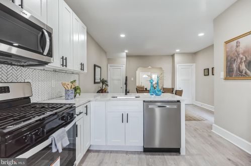 4932 8th St, Philadelphia PA 19120-3710 exterior