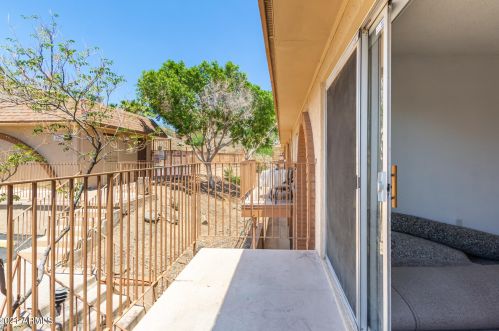 1130 Butler Dr, Phoenix AZ 85020-3763 exterior