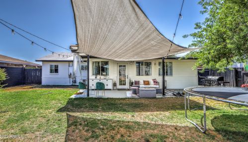 1819 45th St, Phoenix AZ 85032-2387 exterior