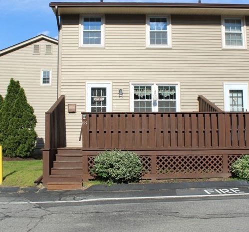 420 Main St, Agawam MA 01001-1824 exterior