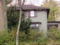 136 Woodward St, Newton, MA 02461-1313