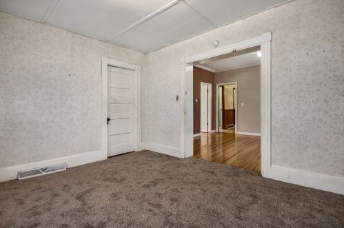 79 Lowell St, Methuen MA  01844-3615 exterior