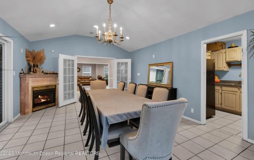 6 Pitney Ln, Jackson Twp NJ 08527-2933 exterior