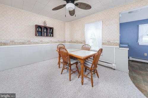 558 Billings Ave, West Deptford NJ 08066-1157 exterior