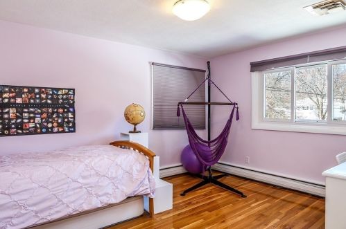 14 Selwyn Rd, Newton MA 02461-2142 exterior