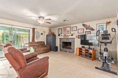 10666 32nd Dr, Phoenix, AZ 85029-4250