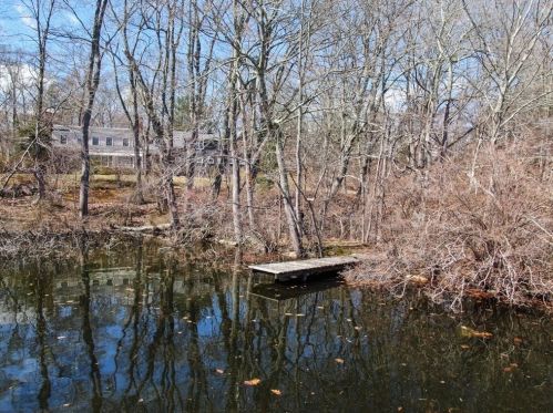 414 Westfield St, Dedham MA 02026-5626 exterior