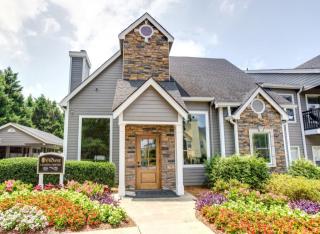 2901 Crowne Ridge Dr, Birmingham AL  35243-5361 exterior