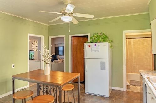 195 Barnaby St, Fall River MA 02720-3507 exterior