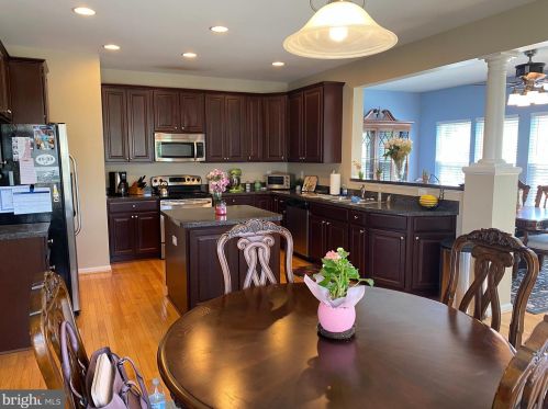 618 Sweetgum Ln, West Deptford NJ  08096-5565 exterior