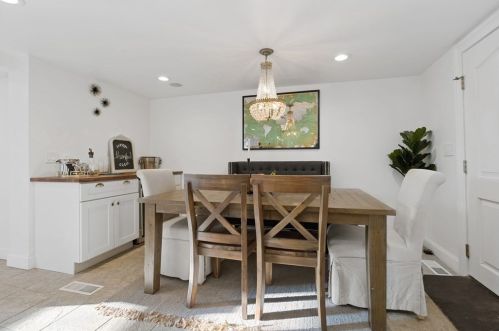 336 Elliot St, Newton MA 02464-1250 exterior