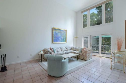 6 Landfall, Falmouth MA 02540-1658 exterior