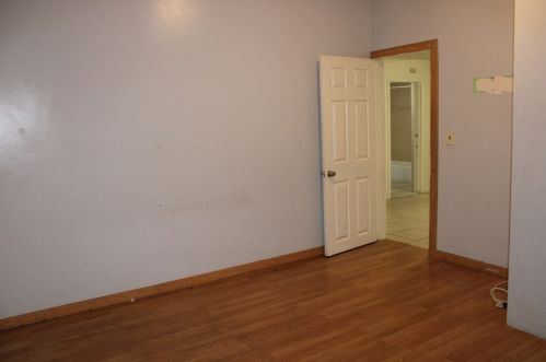 52 Kenneth St, Lawrence MA 01843-2717 exterior