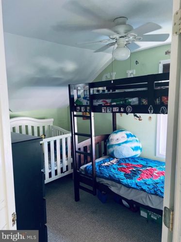 512 Pennsylvania Ave, West Deptford NJ 08063-1224 exterior