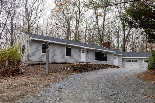 162 Bellows Hill Rd, Carlisle MA  01741-1722 exterior