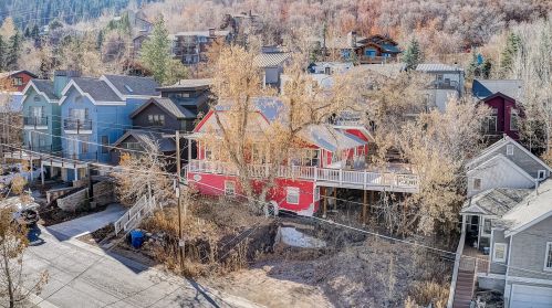 1011 Empire Ave, Park City UT 84060-5212 exterior