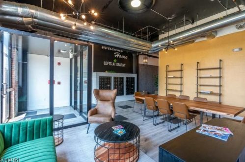 300 Hoyt St, Kearny NJ  07032-3910 exterior