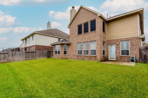 6311 Carnaby Ln, Richmond TX 77471-4588 exterior