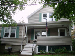 33 Crescent St, Newton, MA 02465-2007