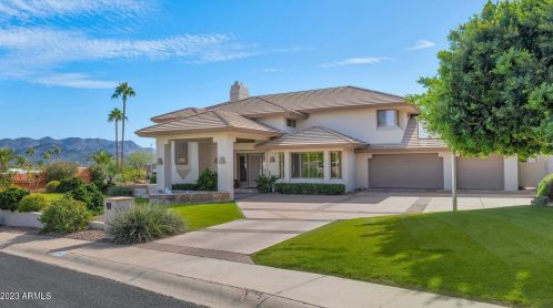 2347 Cinnabar Ave, Phoenix AZ  85028-3633 exterior