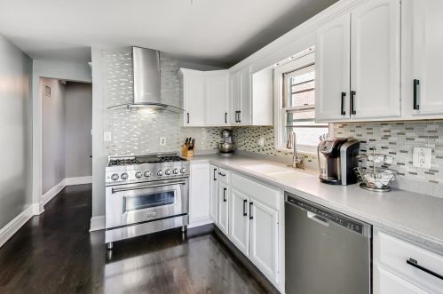 3325 Kenilworth Ave, Forest View IL 60402-1661 exterior