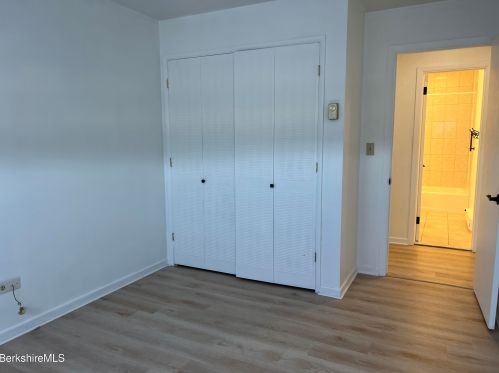 189 Stratton Rd, Williamstown MA  01267-2961 exterior