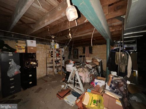 1287 Clements Bridge Rd, West Deptford NJ 08096-3085 exterior