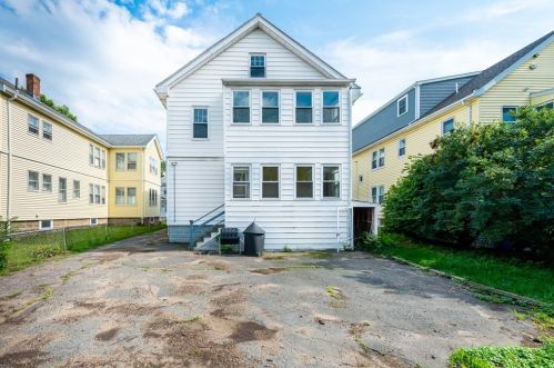 109 Varnum St, Arlington MA 02474-8712 exterior