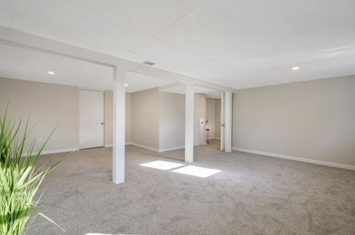 79 Valmor St, Worcester MA 01604-2447 exterior