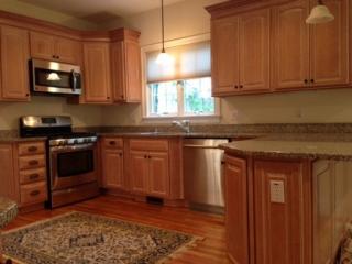 646 Central Ave, Needham MA  02494-1407 exterior