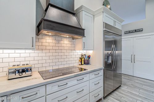 1820 Claire Dr, Phoenix AZ 85022-4105 exterior