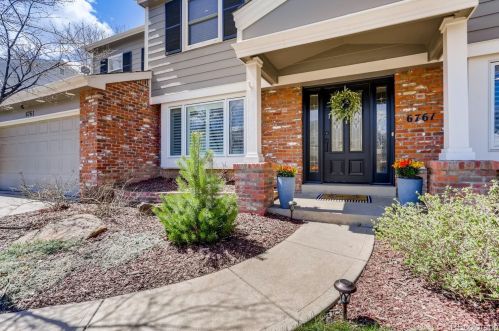 6761 Leyden Ct, Englewood, CO 80112-1005