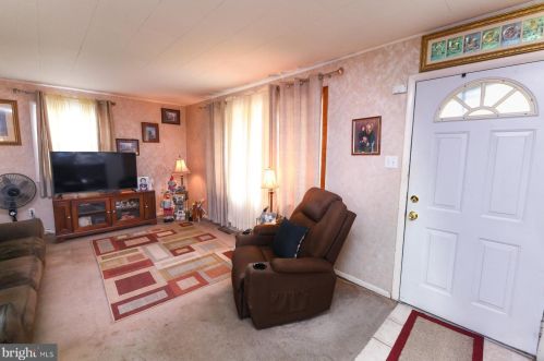 1157 Lewis Ter, West Deptford, NJ 08096-1162