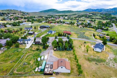 125 Countryside Cir, Park City UT 84098-6163 exterior